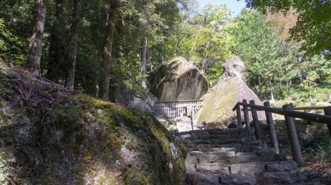 金山巨石群